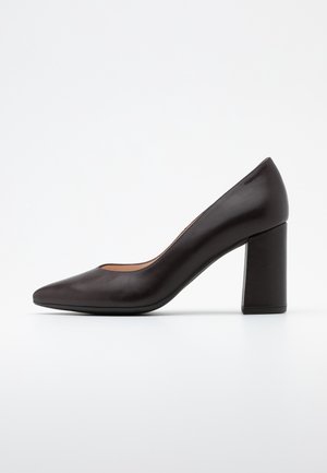 Peter Kaiser Pumps - brown