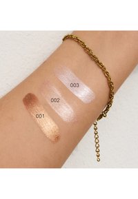 Thumbnail Image 4