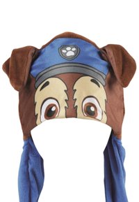 Chapeau à thème Pat' Patrouille en tissu doux ; présente des oreilles marron, de grands yeux de dessin animé, des couleurs bleu clair et marron, et des rabats prolongés.