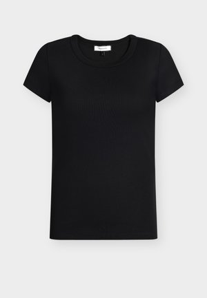 Camiseta negra de manga corta en un diseño ajustado, confeccionada con tela acanalada suave, con escote redondo y sin detalles ni patrones visibles.