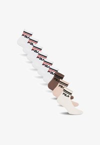 Επιλέχθηκε, mocha mousse white