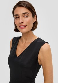 s.Oliver BLACK LABEL Jurk - schwarz