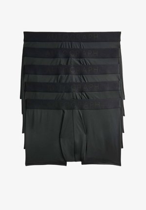 Calzoncillos boxer negros apilados en fila, hechos de una tela suave, con una cinta negra gruesa que lleva la inscripción "AUTOGRAPH" en letras en relieve.