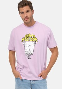 Re:Covered SPONGEBOB LIFES SWEET - Printtipaita - purple