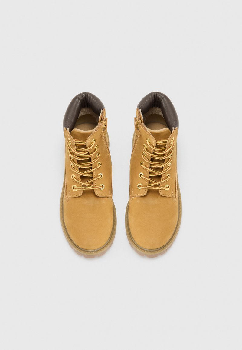 Bottes Pour Fille En Daim Taille 12 - Occasion, Parfaites Pour L'Automne Ou L'Hiver