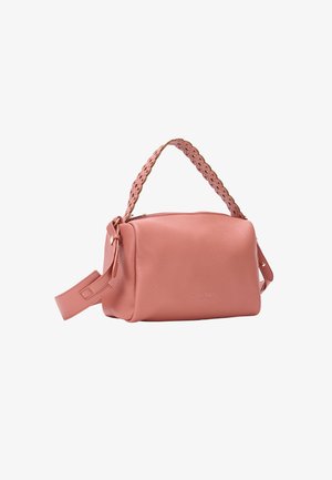 Roze leren handtas met een textured body, decoratieve uitsnijding in de handgreep en een verstelbare schouderband. Heeft gouden hardware en een ritsopening.