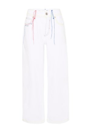 Jeans bianchi a gamba larga con cuciture multicolori e dettagli di fili sciolti attorno alle tasche e alla vita.