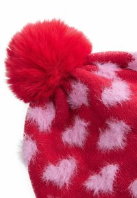 Next Mössa - red pink heart