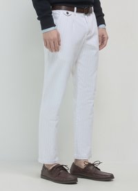 Calliope Chino - bianco ottico
