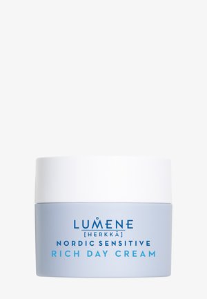 NORDIC SENSITIVE [HERKKÄ] DAY CREAM - Nachtverzorging - -