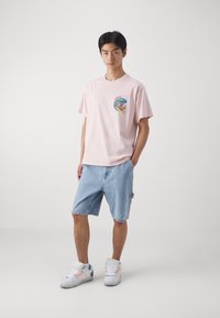 Levi's® VINTAGE FIT GRAPHIC - T-shirts print - pink