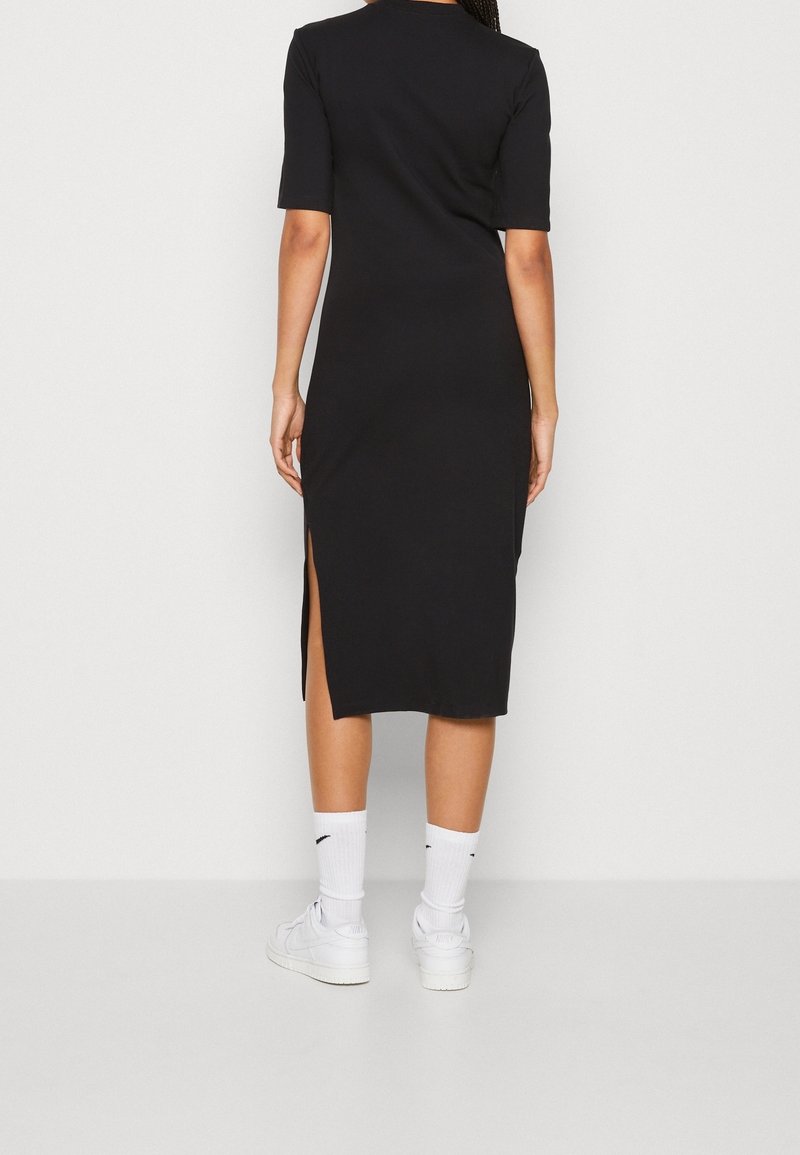 Nike Sportswear Vestito di maglina black/nero (Second hand