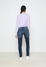 Jeans JOEY - Vaqueros slim fit - denim/azul oscuro Zalando.es