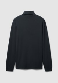 Schwarzes Langarmhemd mit Kragen und lockerem Schnitt, mit glatter Textur und gerippten Bündchen. Das Rückendesign ist schlicht ohne Verzierungen.