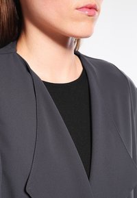 River Island Pitkä takki - grey