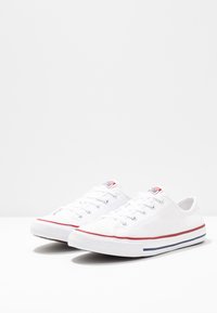 Converse CHUCK TAYLOR ALL STAR DAINTY BASIC Sneakers basse