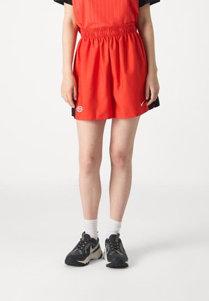 Shorts - crimson/black