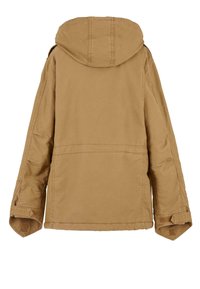 Chaqueta con capucha en tono beige que presenta una costura en el yugo trasero, puños elásticos y bolsillos laterales. Está fabricada con una tela ligera y duradera, con costuras mínimas.
