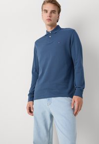 Tommy Hilfiger 1985 REGULAR LS - T-shirt à manches longues - aegean sea