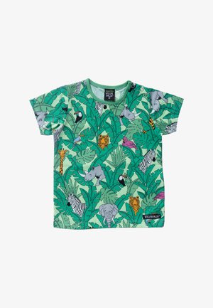 Grünes Kinderhemd mit Dschungelblätternmuster und illustrierten Tieren: Tiger, Elefant, Zebra, Nashorn, Giraffe, Tukan, Flamingo.