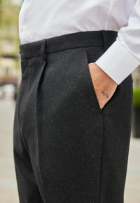 Next STRAIGHT FIT ITALIAN FABRIC - Suit trousers - black