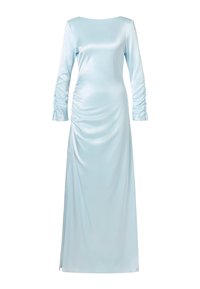Gaiši zila satīna kleita ar garām piedurknēm, ar ručām sānos un sānu izgriezumu, kas piešķir papildus plūdumam un kustībai.