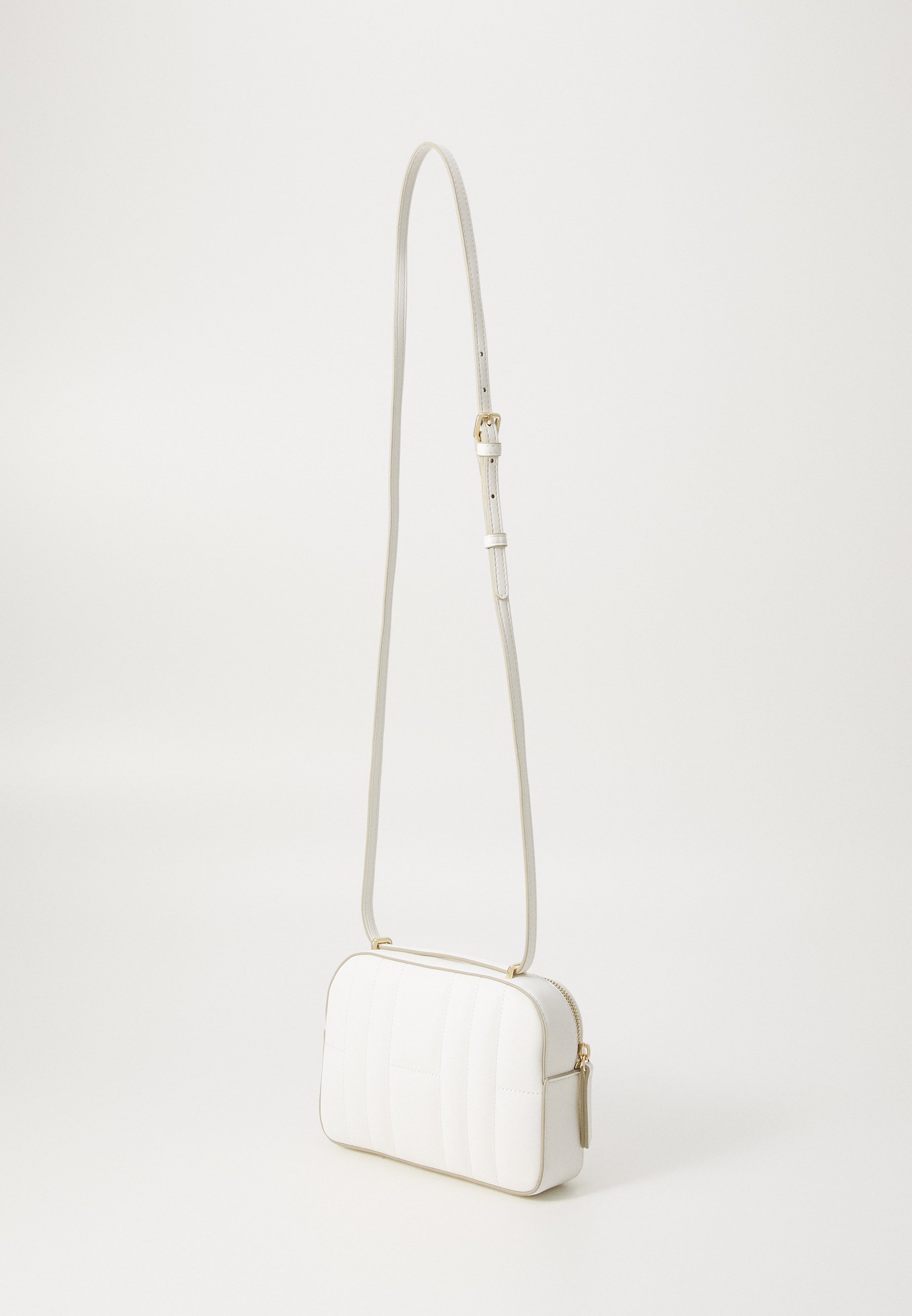 Tommy Hilfiger FEMININE CAMERA BAG - Geantă crossbody - ivory