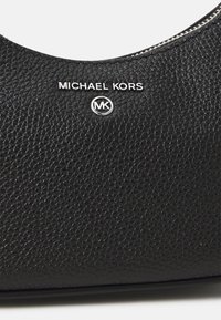 MICHAEL Michael Kors CHARM POUCHETTE - Käsilaukku - black