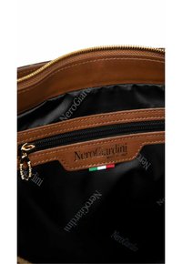 NeroGiardini Borsa a mano - brown