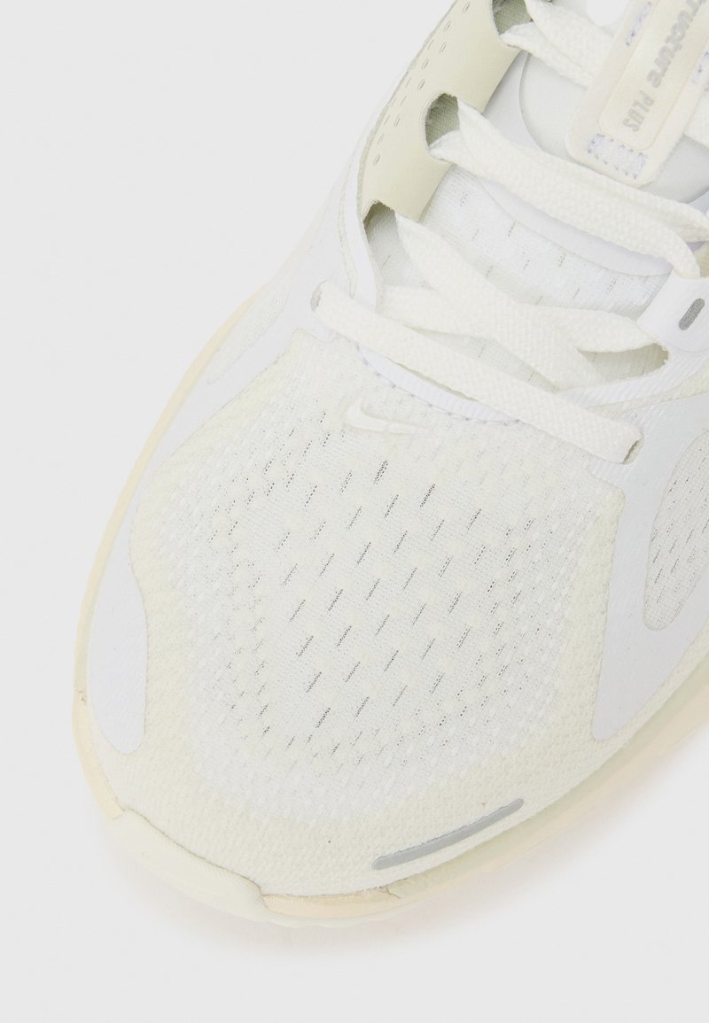 Nike Performance STRUCTURE PLUS - Silniční běžecké boty - sea glass/white/chalk/pure platinum-coloured/sail/light smoke grey