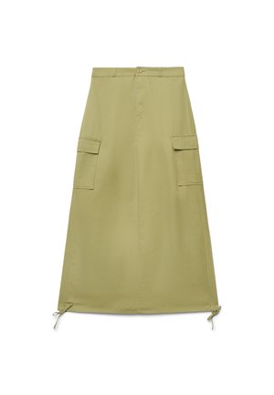 Jupe longue vert olive clair avec deux grandes poches latérales, une fermeture à bouton à la taille et des cordons à l'ourlet.