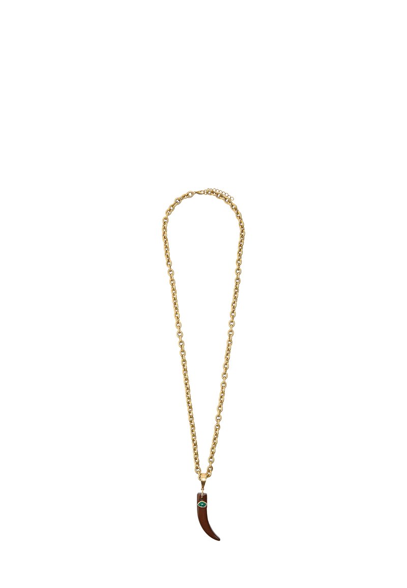Złoty naszyjnik z łańcuszka z brązowym, zakrzywionym wisiorkiem z zielonym akcentem w postaci kamienia szlachetnego. Łańcuszek składa się z połączonych owalnych ogniw.