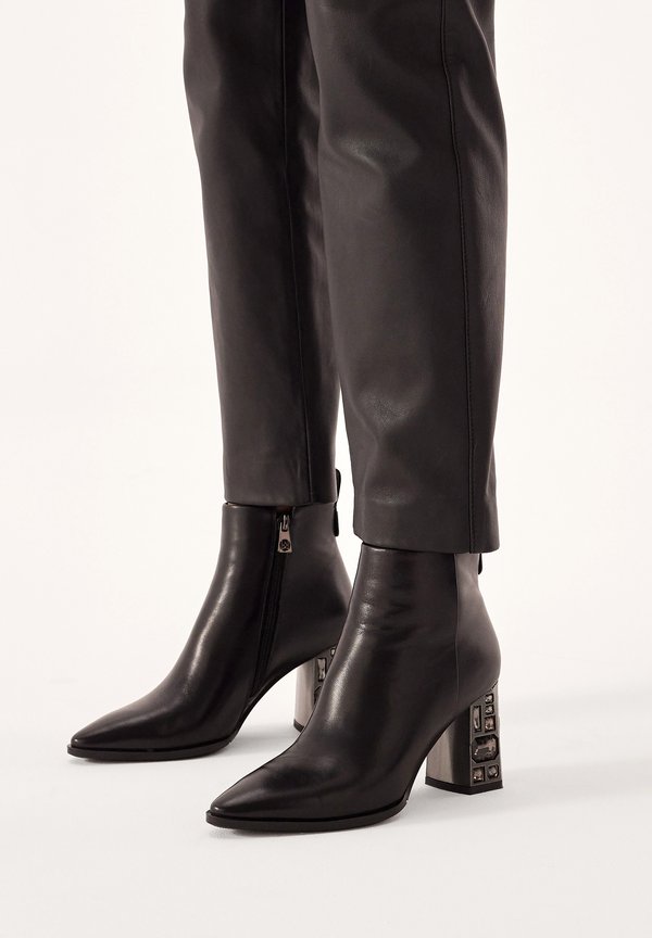 ERIKA - High Heel Stiefelette