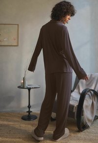 Next TALL SET - Nattøj sæt - brown