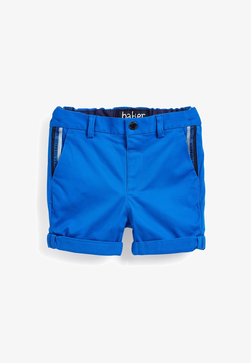 Shorts bleu vif en tissu lisse, avec revers roulés, deux poches avant et une ceinture noire avec logo.