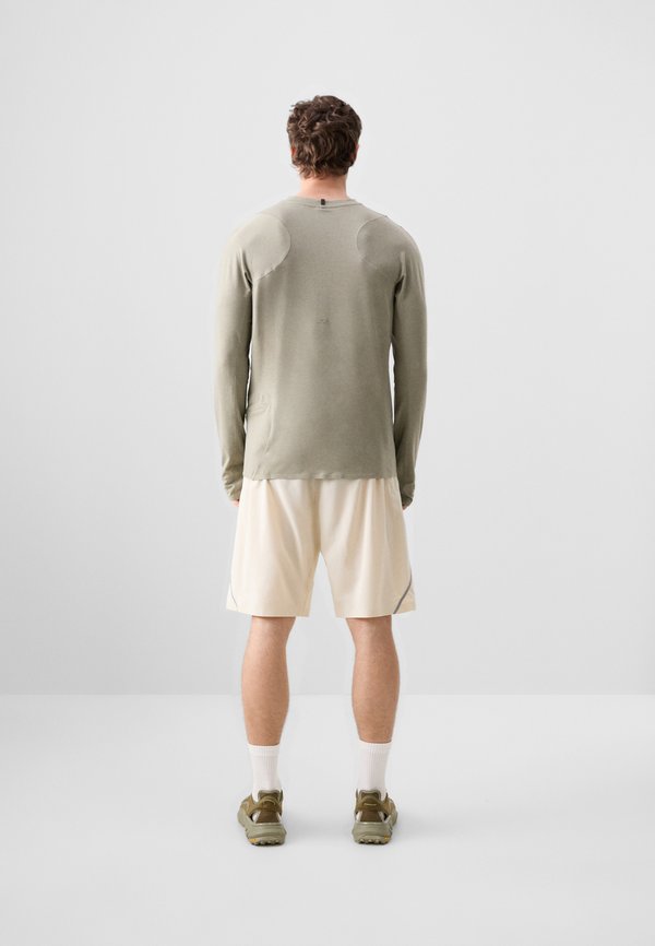 LATITUDE FLIGHT TEE - Long sleeved top4