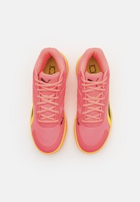 Puma COURT PRO  - Chaussures de basket - sunset glow/sun stream