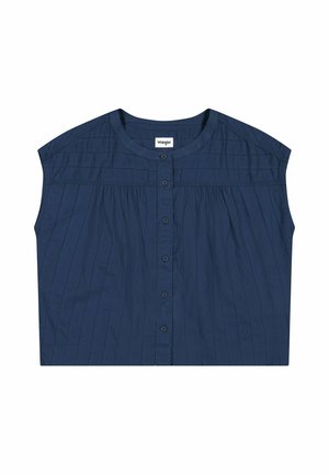 Granatowa bluzka bez rękawów z pionowymi cienkimi paskami, okrągłym dekoltem, przednim zapięciem na guziki i metką Wrangler na kołnierzu.
