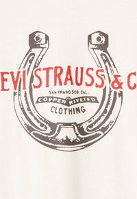 Levi's® RELAXED FIT - Printtipaita - egret