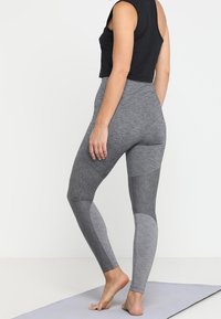 Nike Performance T-Shirt sport - black