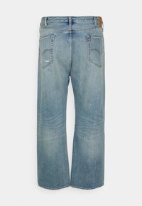 Levi's® Plus 501® ORIGINAL B&T - Calças de ganga de perna direita - light indigo destructed
