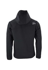 Veste softshell noire avec capuche, présentant une texture lisse, des détails de coutures et des accents de logo sur le haut du dos.
