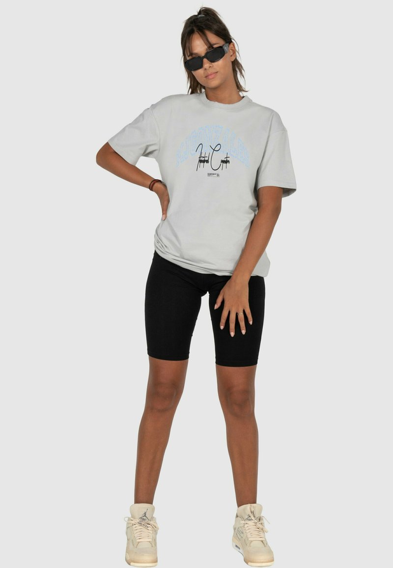 MJ Gonzales INTERNATIONAL X HEAVY OVERSIZED - T-shirt con stampa - lightasphalt