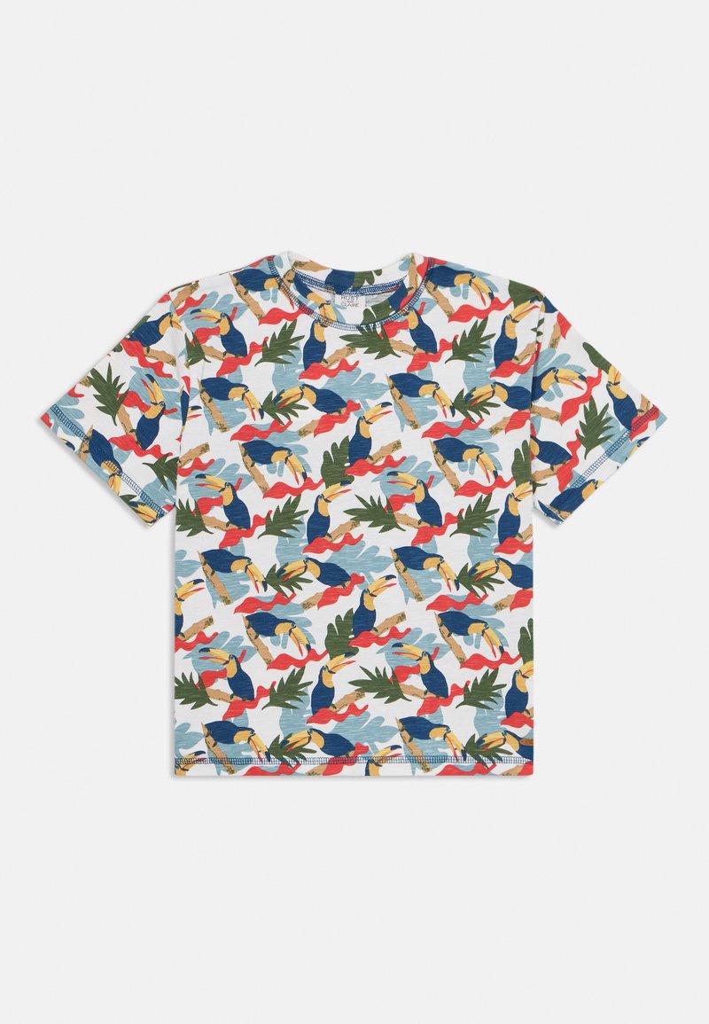 Koszulka z krótkim rękawem wykonana z bawełny, z kolorowym tropikalnym wzorem przedstawiającym tukany i liście na jasnym tle. Okrągły dekolt oraz luźny krój.