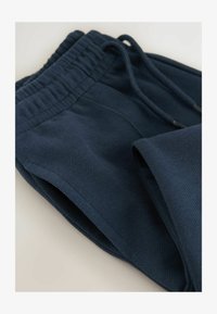 Non selezionato, navy