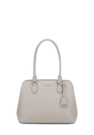 Sac à main en cuir gris clair avec double poignée, un petit accessoire suspendu et un logo de marque discret au centre avant.