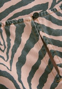 Next REGULAR FIT - SLIP - Hverdagskjole - zebra print