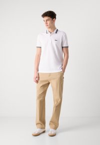 BOSS PADDY - Poloskjorter - open white