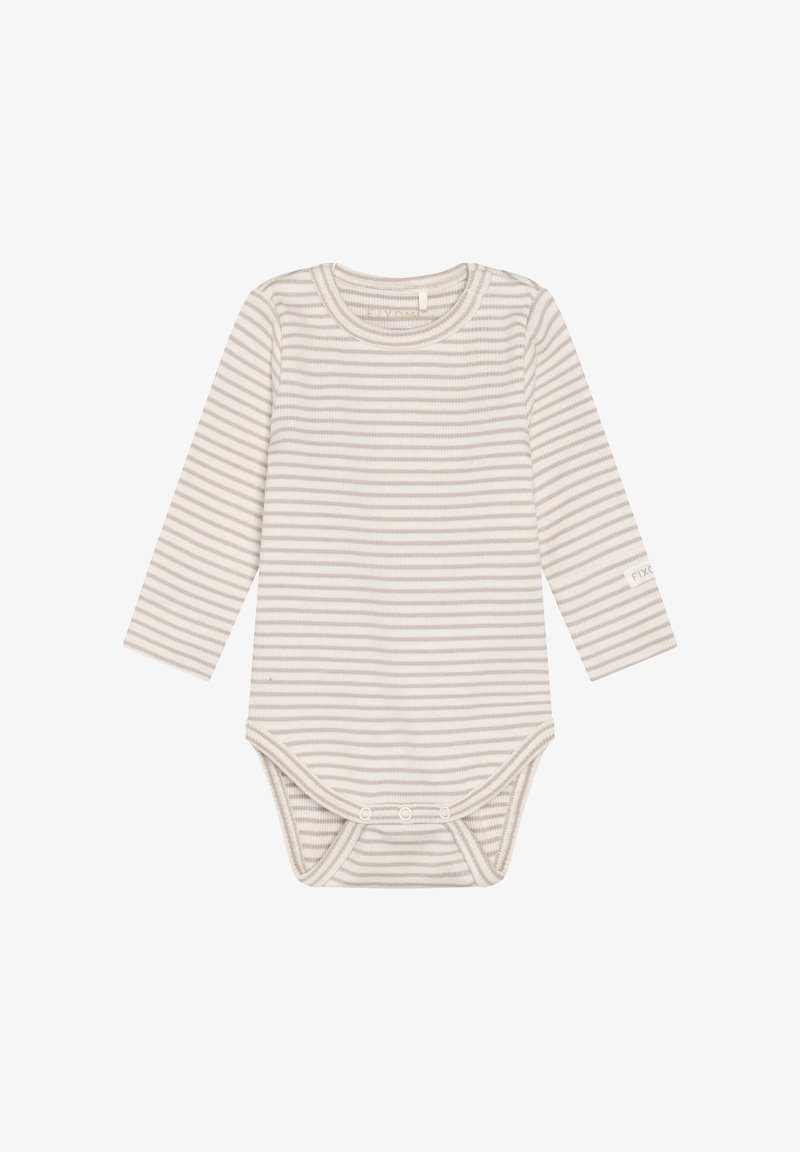 Body bébé à manches longues en tissu beige clair avec de fines rayures horizontales, doté d'un col rond et de boutons-pression à l'entrejambe.