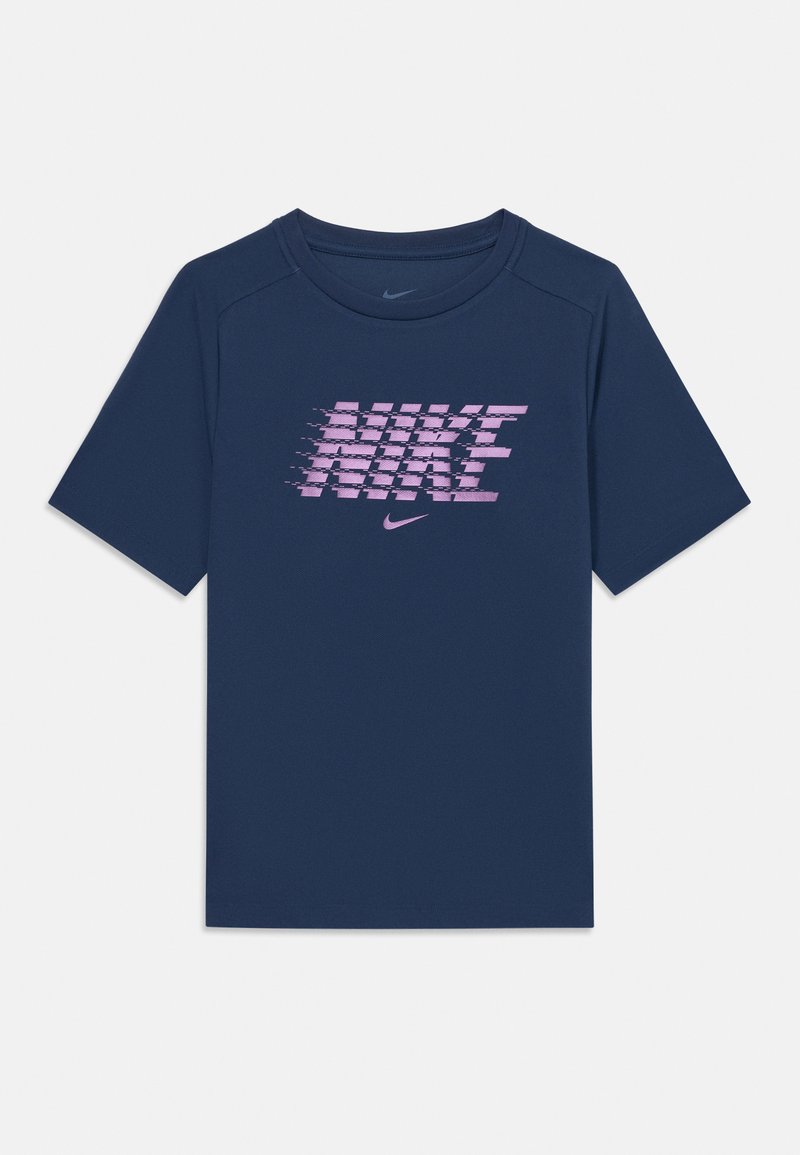 Tamnoplava Nike majica s kratkim rukavima, koja ima gradijentni dizajn loga u ružičastoj i bijeloj boji na prsima i okrugli izrez.